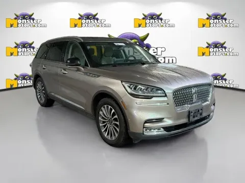 Another view of 2020 Lincoln Aviator Reserve for sale in Michigan Center, MI at Monster Motors - Jackson, MI