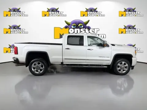 More photos of 2019 GMC Sierra 2500HD Denali at Monster Motors - Jackson, MI, MI