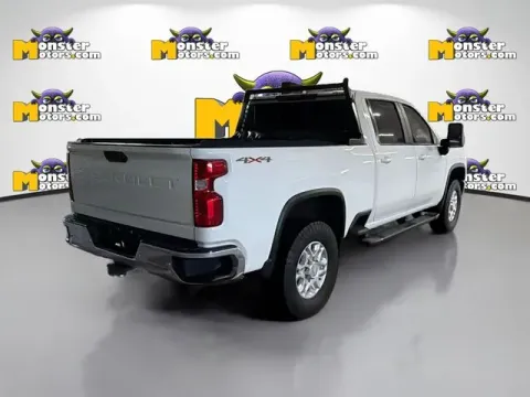 More photos of 2020 Chevrolet Silverado 2500HD LT at Monster Motors - Jackson, MI, MI