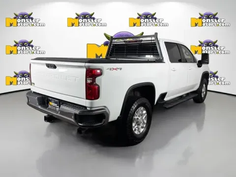 More photos of 2020 Chevrolet Silverado 2500HD LT at Monster Motors - Jackson, MI, MI