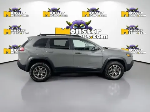 More photos of 2022 Jeep Cherokee Trailhawk at Monster Motors - Jackson, MI, MI