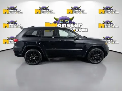 More photos of 2019 Jeep Grand Cherokee Altitude at Monster Motors - Jackson, MI, MI