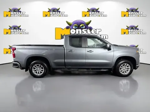 More photos of 2019 Chevrolet Silverado 1500 LT at Monster Motors - Jackson, MI, MI