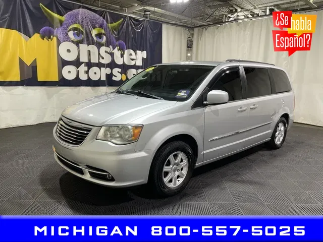 2011 Chrysler Town & Country Touring for sale in Michigan Center, MI
