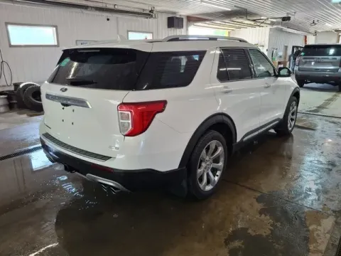 More photos of 2020 Ford Explorer Platinum at Monster Motors - Jackson, MI, MI