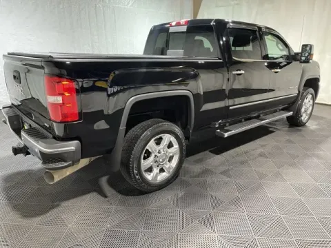 More photos of 2019 GMC Sierra 2500HD SLT at Monster Motors - Jackson, MI, MI