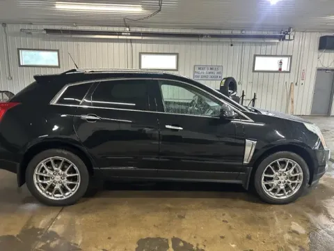 More photos of 2014 Cadillac SRX Premium at Monster Motors - Jackson, MI, MI