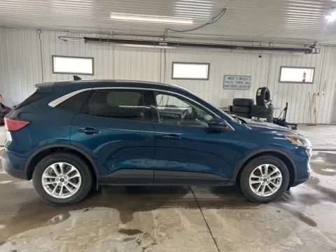 More photos of 2020 Ford Escape SE at Monster Motors - Jackson, MI, MI