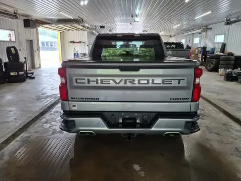 More photos of 2020 Chevrolet Silverado 1500 Custom at Monster Motors - Jackson, MI, MI