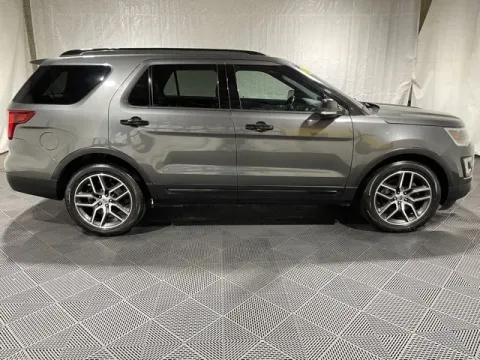 More photos of 2016 Ford Explorer Sport at Monster Motors - Jackson, MI, MI