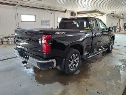 More photos of 2019 Chevrolet Silverado 1500 LT at Monster Motors - Jackson, MI, MI