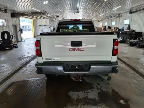 More photos of 2019 GMC Sierra 2500HD SLT at Monster Motors - Jackson, MI, MI