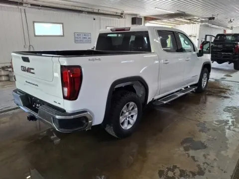 More photos of 2022 GMC Sierra 1500 SLE at Monster Motors - Jackson, MI, MI