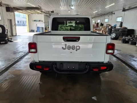 More photos of 2022 Jeep Gladiator Rubicon at Monster Motors - Jackson, MI, MI
