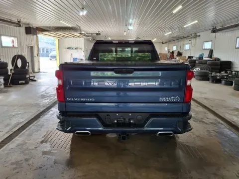 More photos of 2019 Chevrolet Silverado 1500 High Country at Monster Motors - Jackson, MI, MI