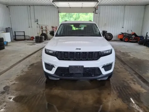 Photos of 2023 Jeep Grand Cherokee Limited for sale in Michigan Center, MI at Monster Motors - Jackson, MI