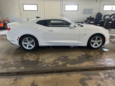 More photos of 2020 Chevrolet Camaro 1LT at Monster Motors - Jackson, MI, MI