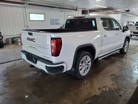 More photos of 2020 GMC Sierra 1500 Denali at Monster Motors - Jackson, MI, MI