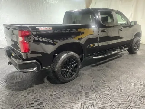 More photos of 2021 Chevrolet Silverado 1500 LT Trail Boss at Monster Motors - Jackson, MI, MI