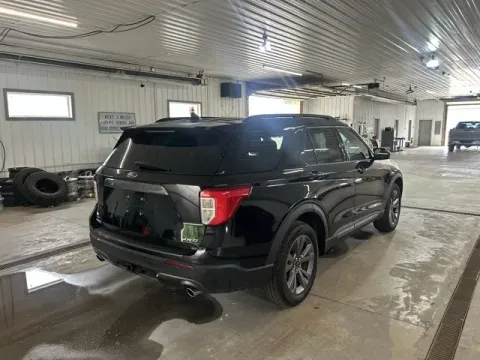 More photos of 2022 Ford Explorer XLT at Monster Motors - Jackson, MI, MI