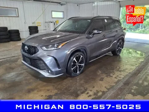 Gray 2022 Toyota Highlander XSE for sale in Michigan Center, MI