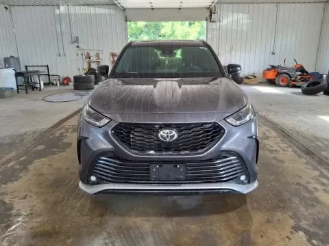 Photos of 2022 Toyota Highlander XSE for sale in Michigan Center, MI at Monster Motors - Jackson, MI