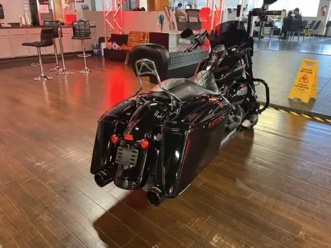 More photos of 2019 Harley-Davidson Touring Special at Monster Motors - Jackson, MI, MI