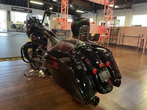 More photos of 2019 Harley-Davidson Touring Special at Monster Motors - Jackson, MI, MI