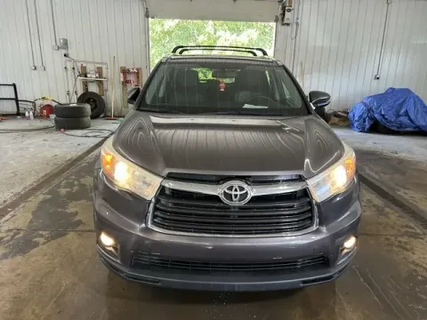 Photos of 2016 Toyota Highlander for sale in Michigan Center, MI at Monster Motors - Jackson, MI