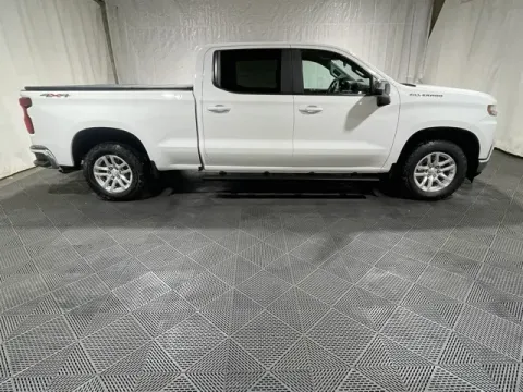 More photos of 2021 Chevrolet Silverado 1500 LT at Monster Motors - Jackson, MI, MI