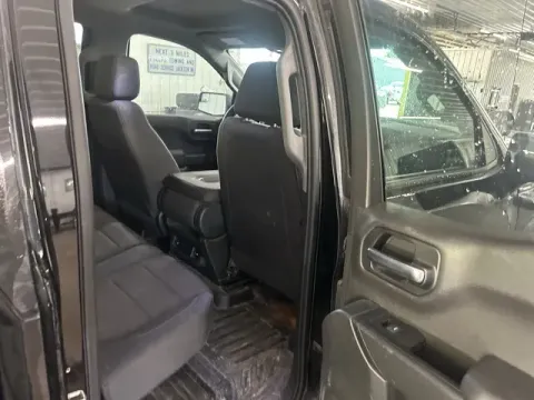More photos of 2019 GMC Sierra 1500 at Monster Motors - Jackson, MI, MI