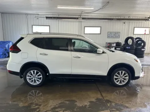More photos of 2020 Nissan Rogue at Monster Motors - Jackson, MI, MI