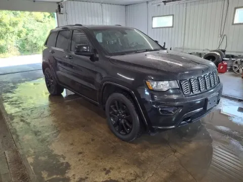 Another view of 2019 Jeep Grand Cherokee Altitude for sale in Michigan Center, MI at Monster Motors - Jackson, MI