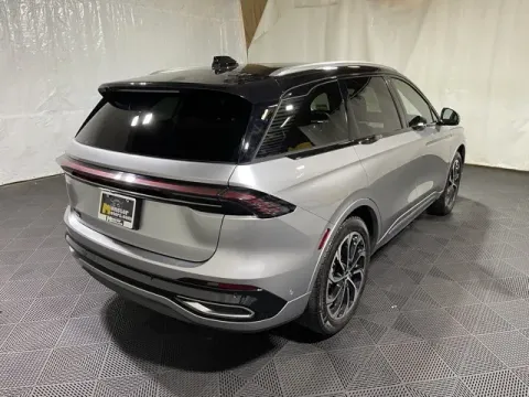 More photos of 2024 Lincoln Nautilus Reserve at Monster Motors - Jackson, MI, MI