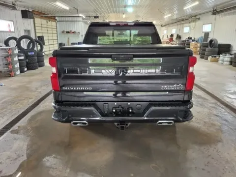 More photos of 2021 Chevrolet Silverado 1500 High Country at Monster Motors - Jackson, MI, MI