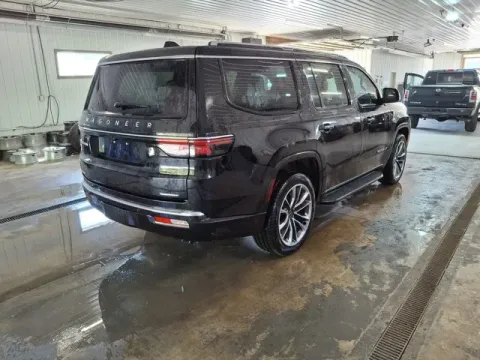 More photos of 2023 Jeep Wagoneer Series II at Monster Motors - Jackson, MI, MI