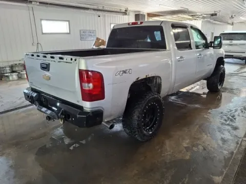More photos of 2011 Chevrolet Silverado 1500 LT at Monster Motors - Jackson, MI, MI