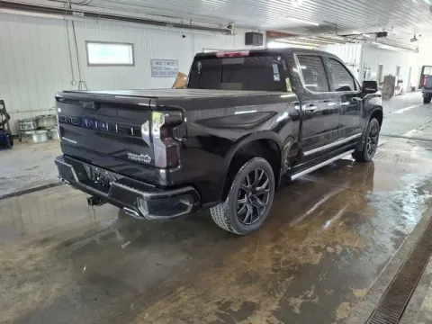 More photos of 2022 Chevrolet Silverado 1500 High Country at Monster Motors - Jackson, MI, MI