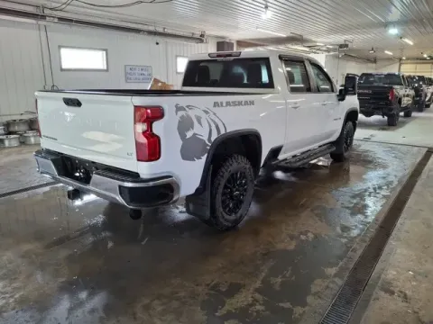 More photos of 2021 Chevrolet Silverado 2500HD LT at Monster Motors - Jackson, MI, MI