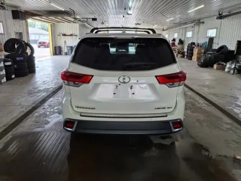 More photos of 2017 Toyota Highlander at Monster Motors - Jackson, MI, MI