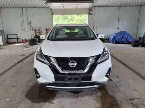 Photos of 2019 Nissan Murano Platinum for sale in Michigan Center, MI at Monster Motors - Jackson, MI