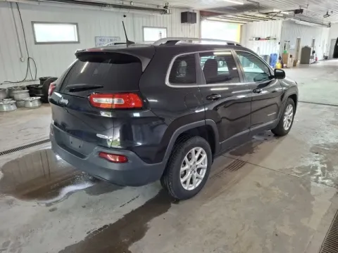 More photos of 2016 Jeep Cherokee Latitude at Monster Motors - Jackson, MI, MI