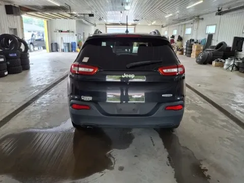 More photos of 2016 Jeep Cherokee Latitude at Monster Motors - Jackson, MI, MI
