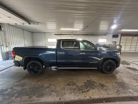 More photos of 2020 GMC Sierra 1500 Denali at Monster Motors - Jackson, MI, MI