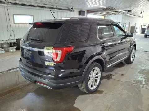 More photos of 2019 Ford Explorer XLT at Monster Motors - Jackson, MI, MI