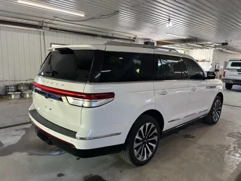 More photos of 2022 Lincoln Navigator Reserve at Monster Motors - Jackson, MI, MI