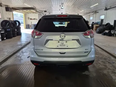 More photos of 2015 Nissan Rogue at Monster Motors - Jackson, MI, MI