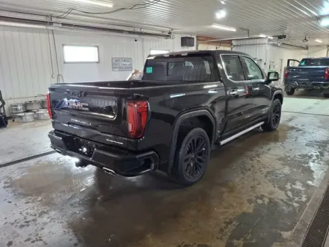 More photos of 2022 GMC Sierra 1500 Denali at Monster Motors - Jackson, MI, MI
