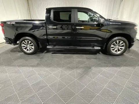 More photos of 2020 Chevrolet Silverado 1500 RST at Monster Motors - Jackson, MI, MI