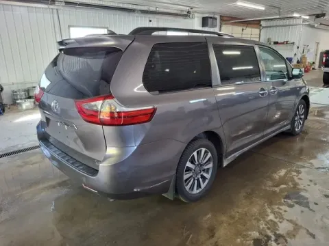More photos of 2020 Toyota Sienna at Monster Motors - Jackson, MI, MI
